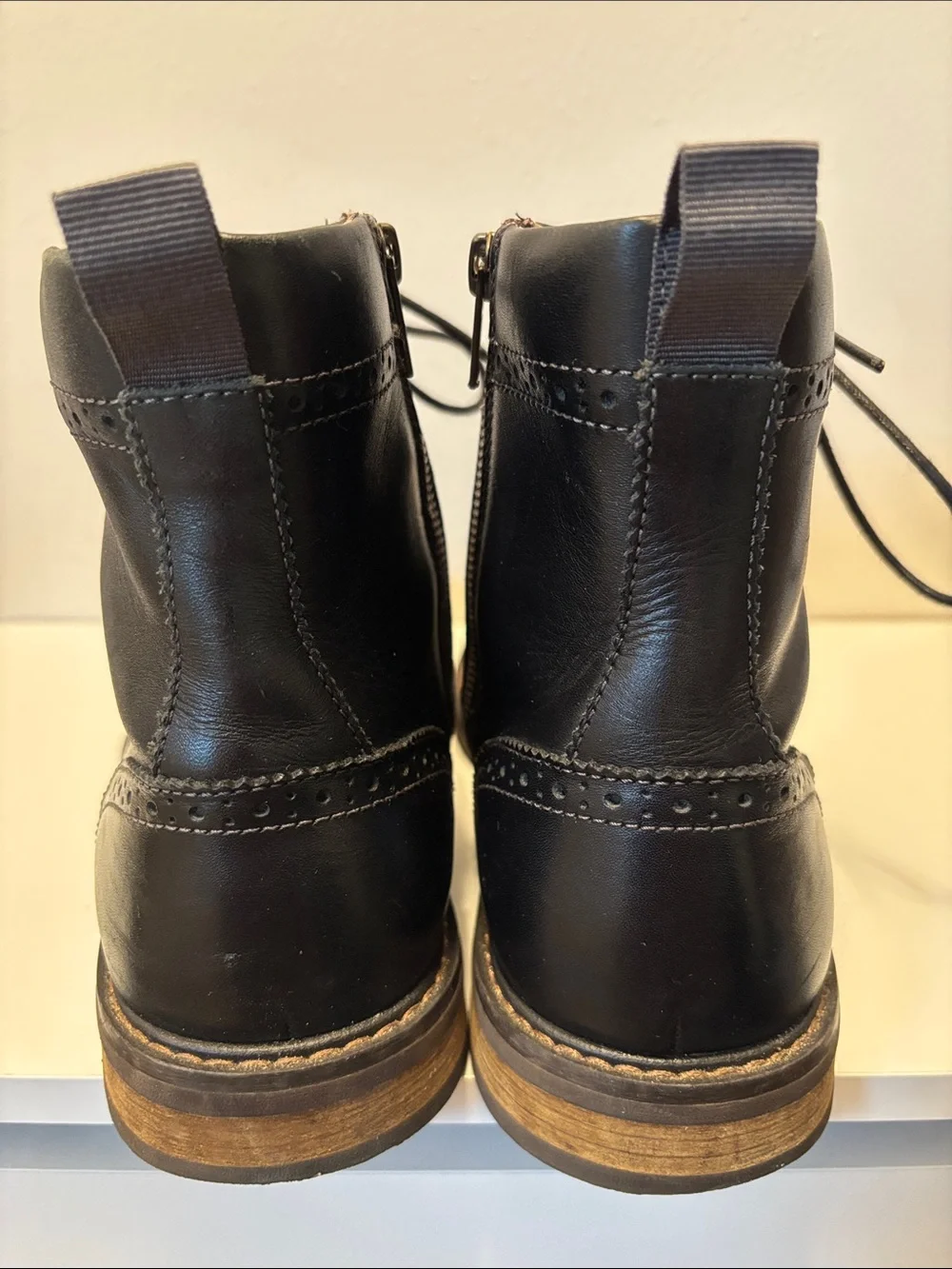 Vionic classic black